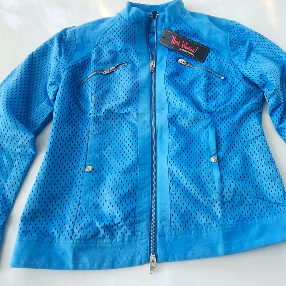 That's women by Mario Thomas, size s, blue ,jacket brand new never worn.